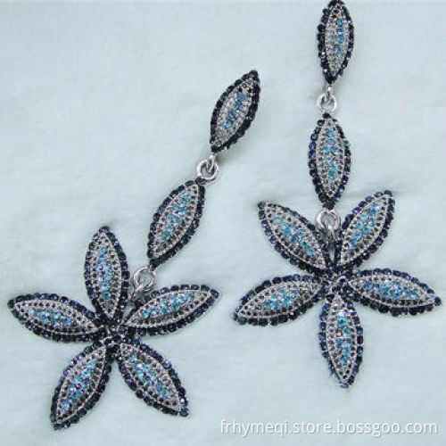 Fashionable drop earrings